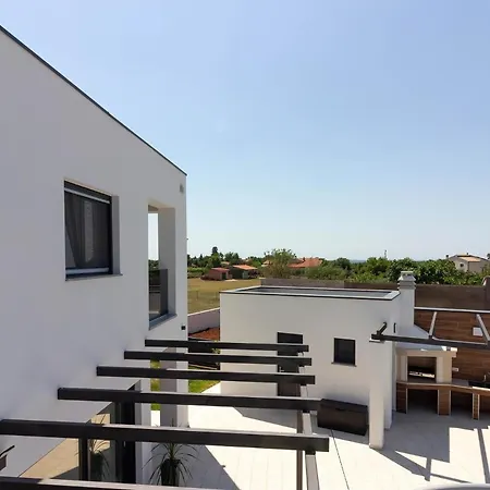 Mit Privatpool Fuer 14 Personen Ca 280 Qm In Loborika, Istrien Suedkueste Von Istrien Loborika